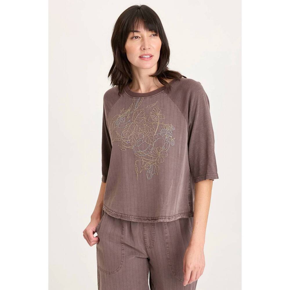 NEW XOXO embroidered jory top in virtuoso pigment